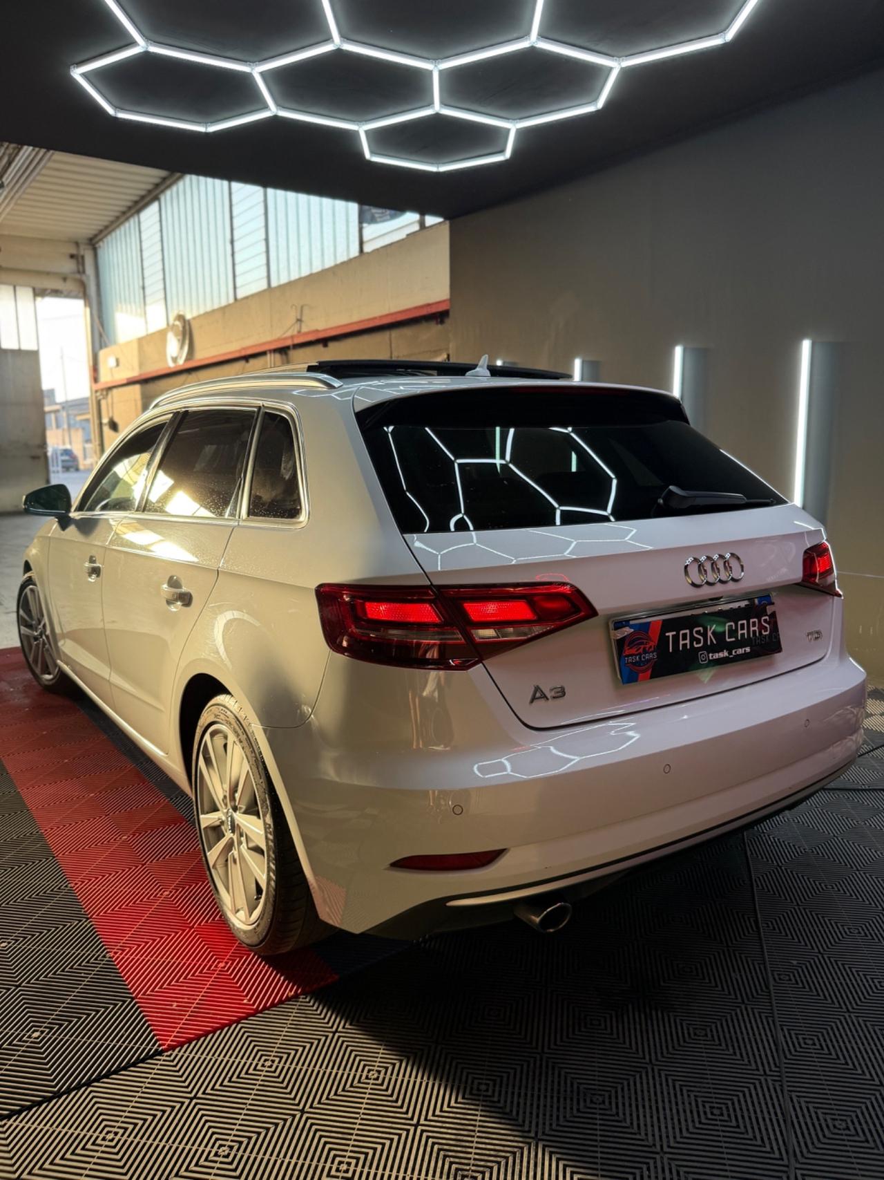Audi A3 TDI 116 CV Sport Full