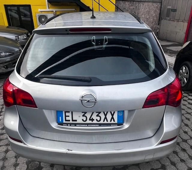 Opel Astra 1.7 CDTI 110CV Sports Tourer Cosmo