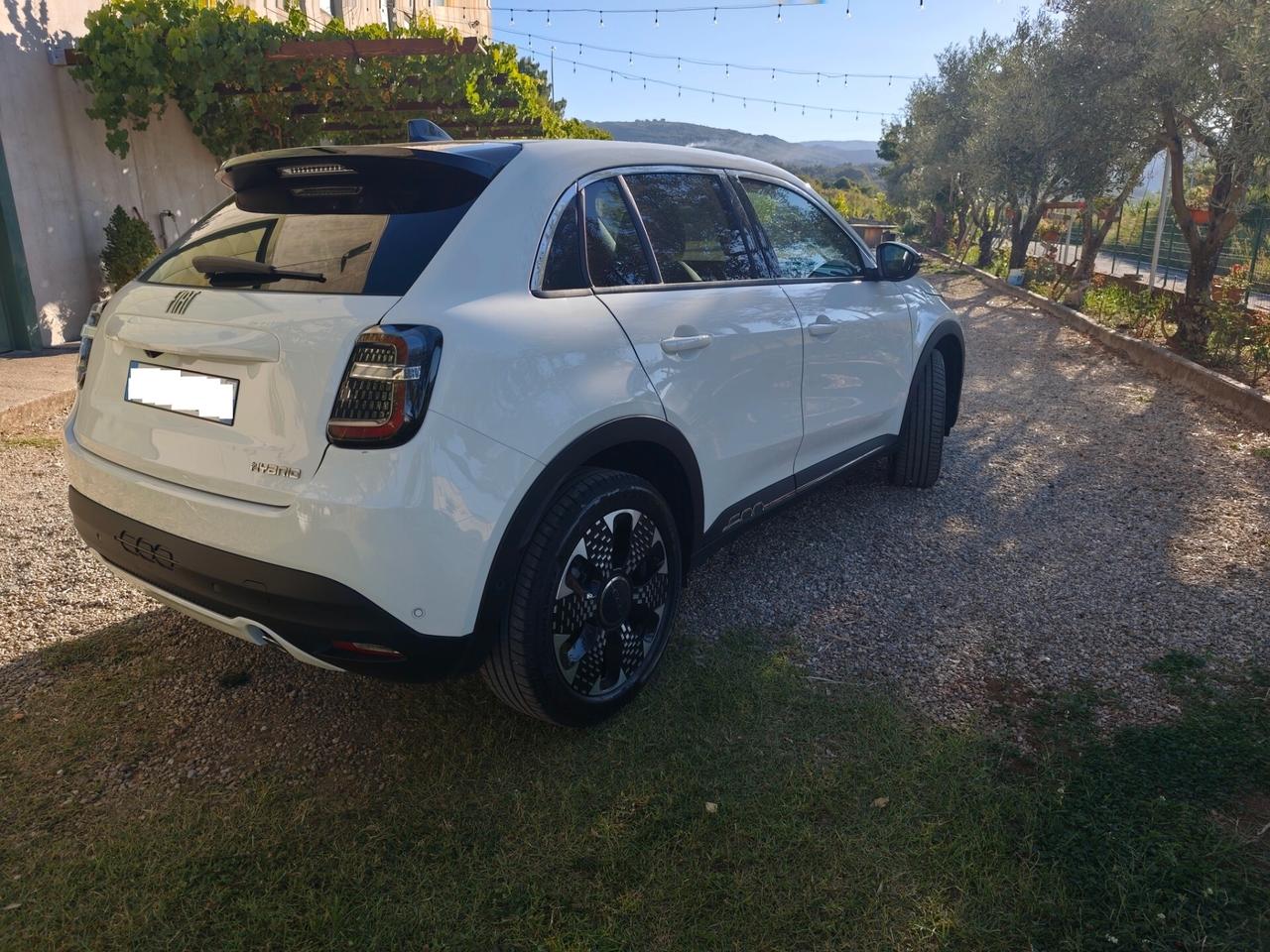 Fiat 600 Hybrid 100 CV DCT MHEV La Prima