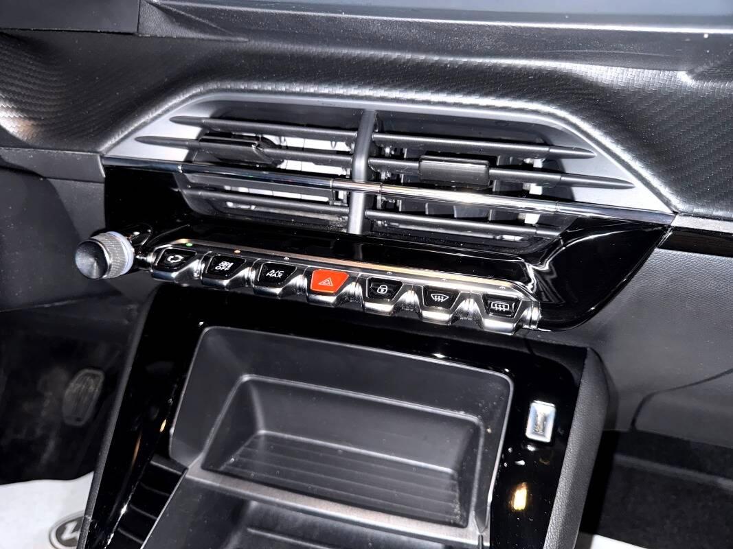 Peugeot 2008 1.2 puretech Active Pack s&s 100cv Con CARPLAY