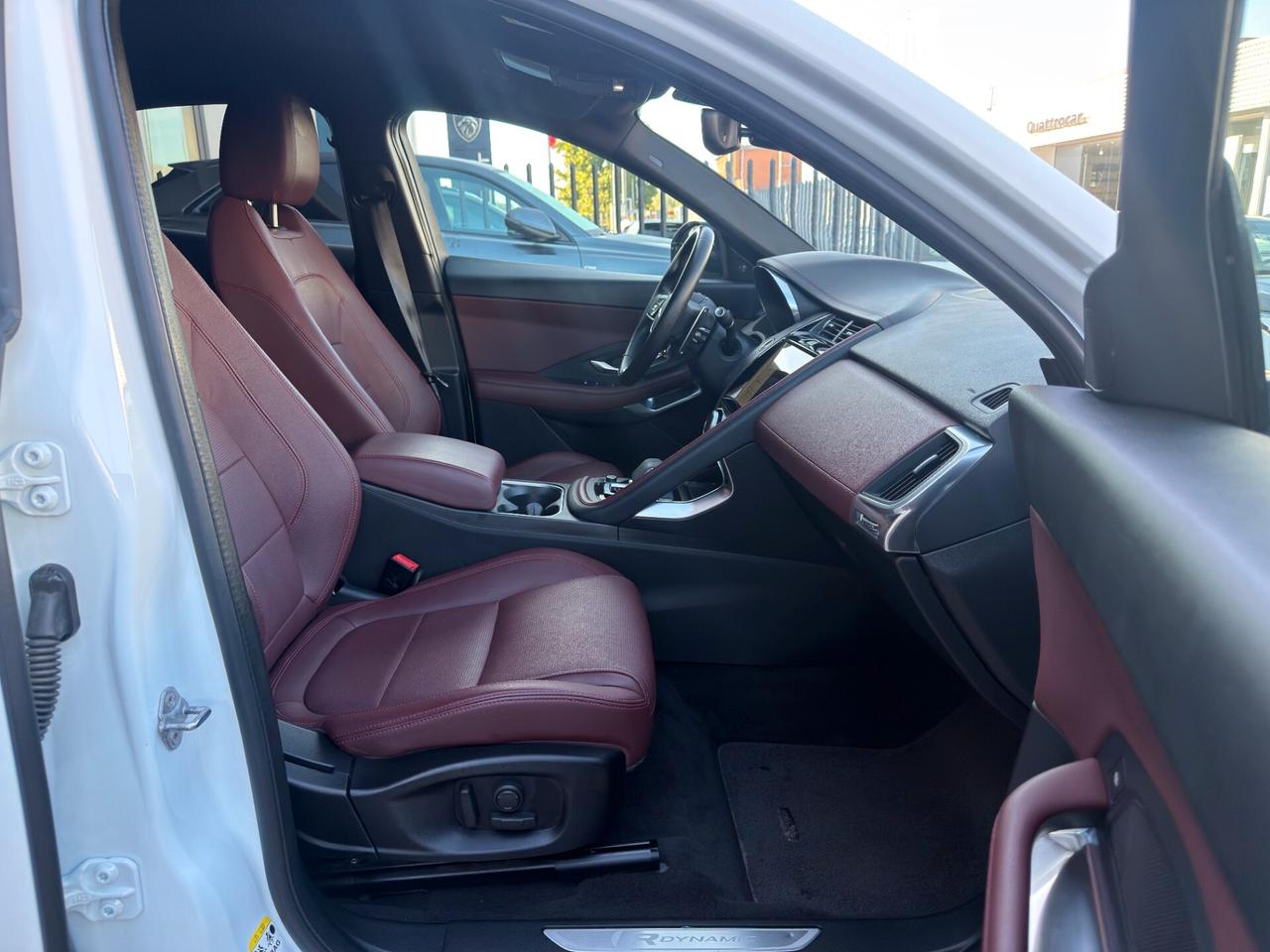Jaguar E-Pace 2.0D I4 163 CV AWD Auto R-Dynamic SE
