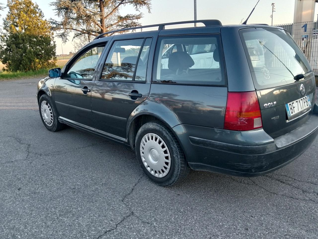 Volkswagen Golf station wagon 1.6 cc impianto GPL brc valido fino 2034 30.000 km