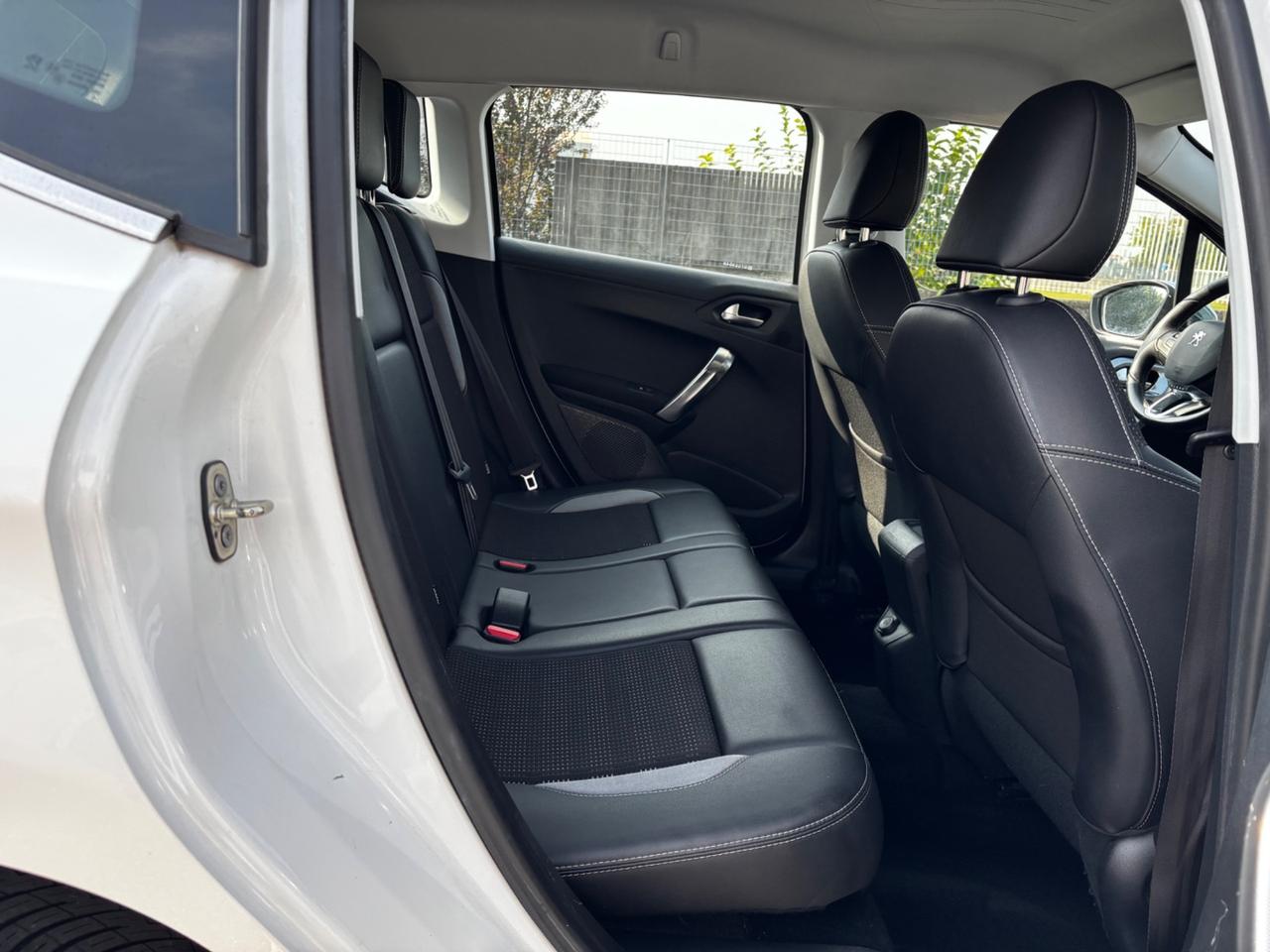 Peugeot 2008 1.6 e-HDi 92 CV, SOLO 70 MILA KM