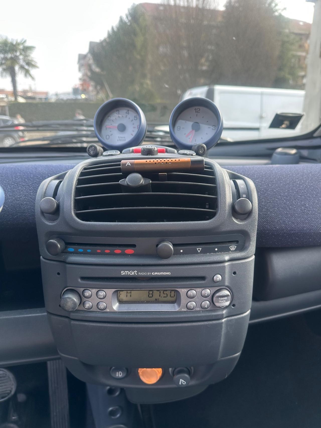 Smart ForTwo 700 coupé pure (45 kW)