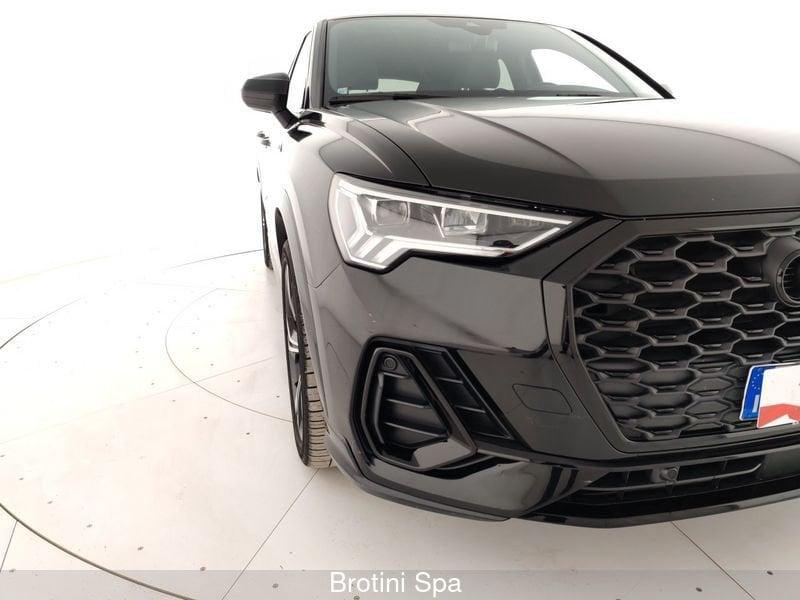 Audi Q3 Sportback 35 TDI S tronic Identity Black