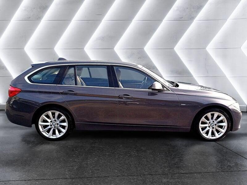 BMW Serie 3 Touring 320d Touring xdrive Luxury auto