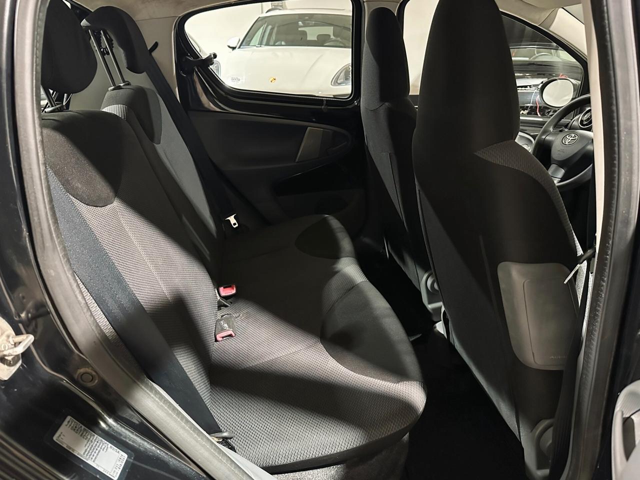 Toyota Aygo 1.0 5 PORTE-CLIMATIZZATORE