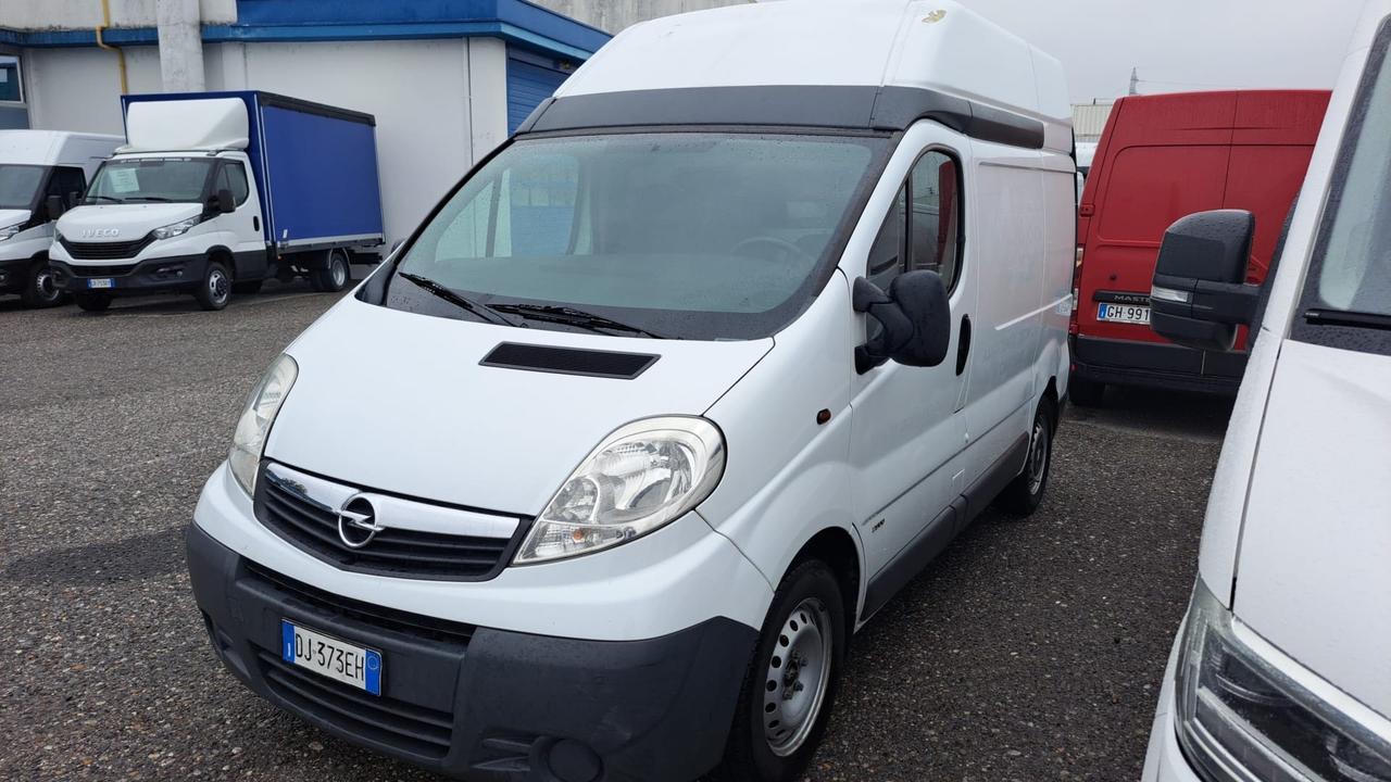 Opel Vivaro tetto super alto