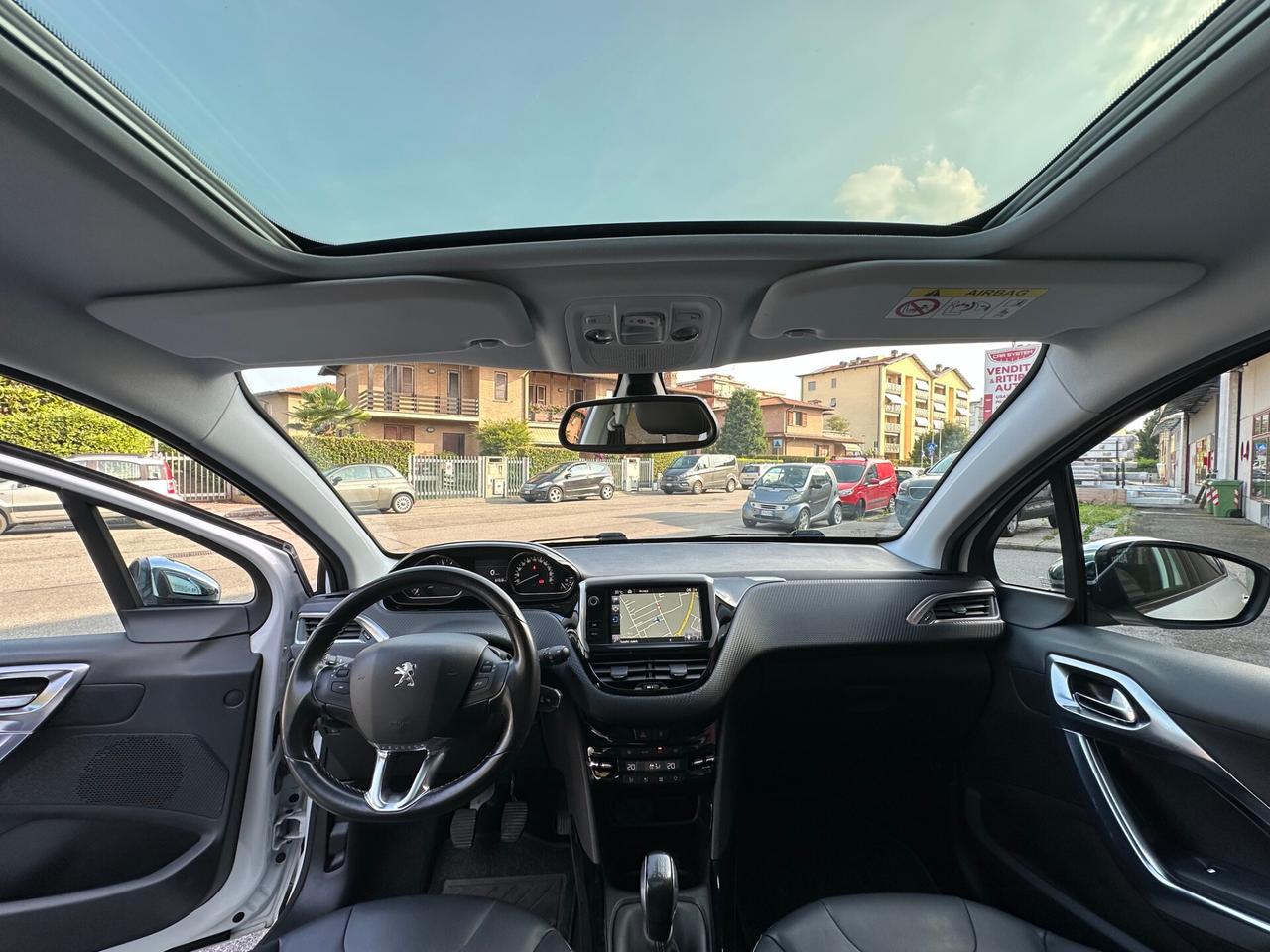 Peugeot 2008 1.2 puretech 12v Allure 82cv E6 UNIPROPR. OK NEOPATENTATI TETTO PANORAMICO