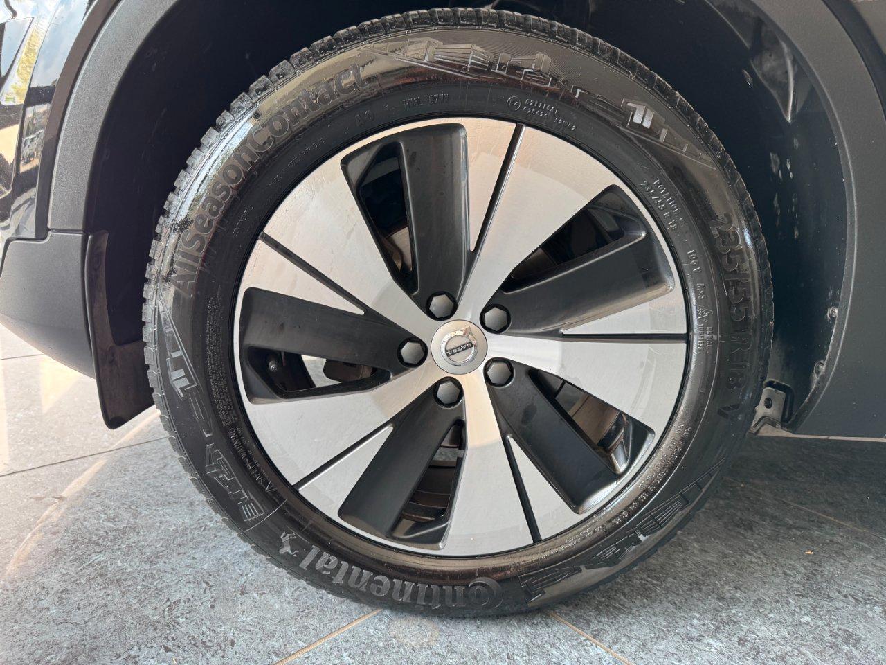 Volvo XC40 1.5 t2 Momentum Uniprop Stupenda