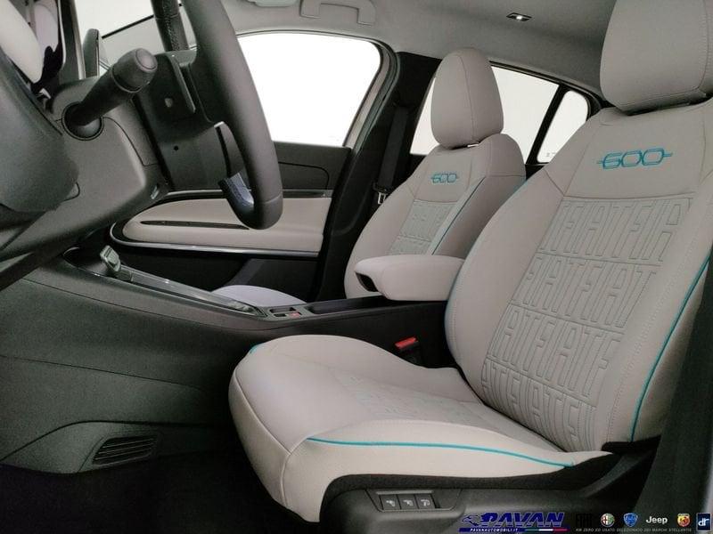 FIAT 600 1.2 Hybrid 110 CV DCT MHEV La Prima