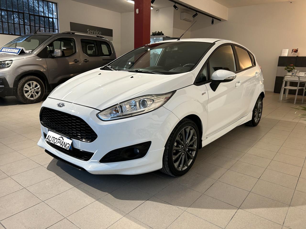 Ford Fiesta 1.5 TDCi 75CV 5 porte ST-Line