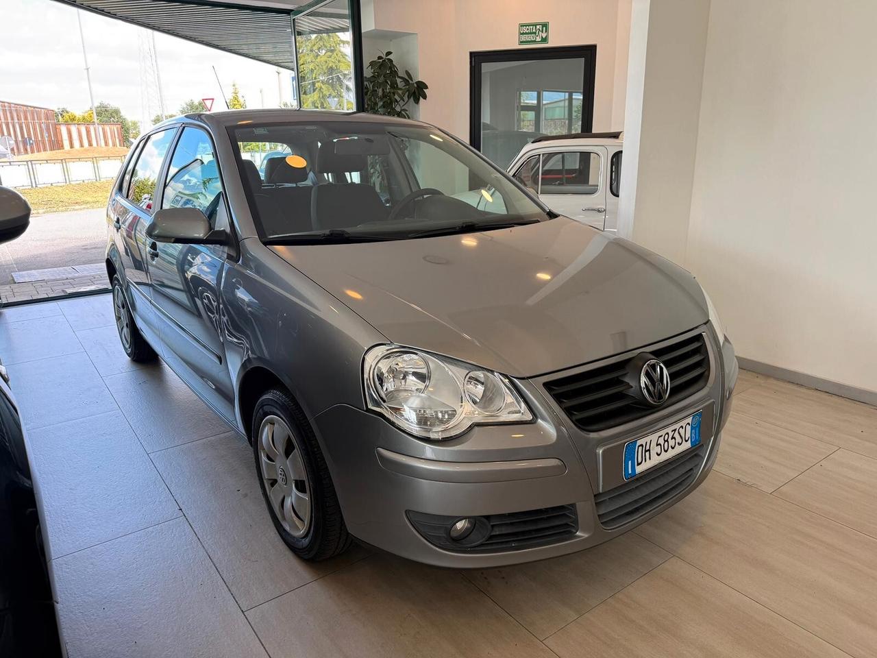 Volkswagen Polo 1.2/70CV 12V 5p. Trendline