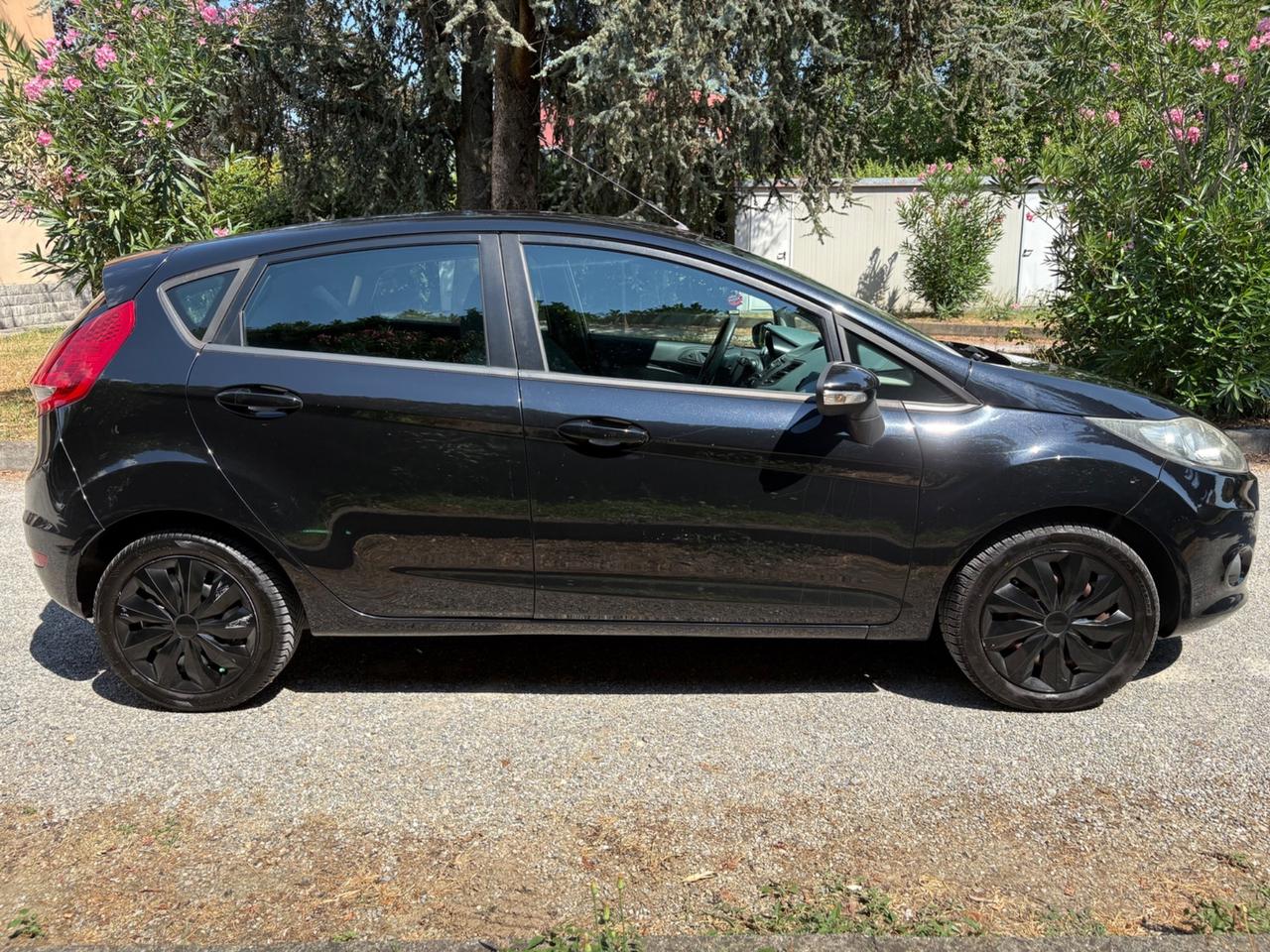 Ford Fiesta 5p 1.2 82cv E5 (Cinghia appena sostituita)