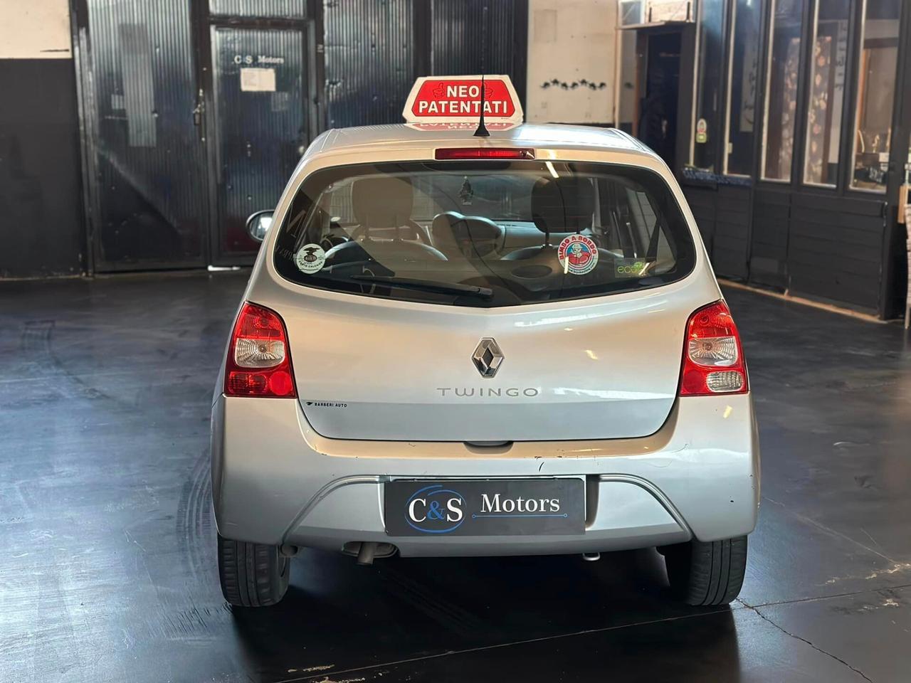 Renault Twingo 1.2 16V NEOPATENTATI