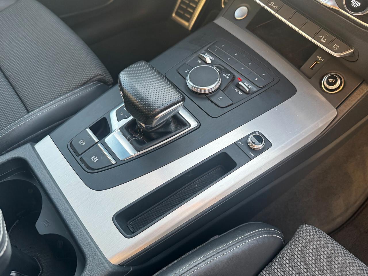 Audi Q5 40 TDI quattro S tronic line