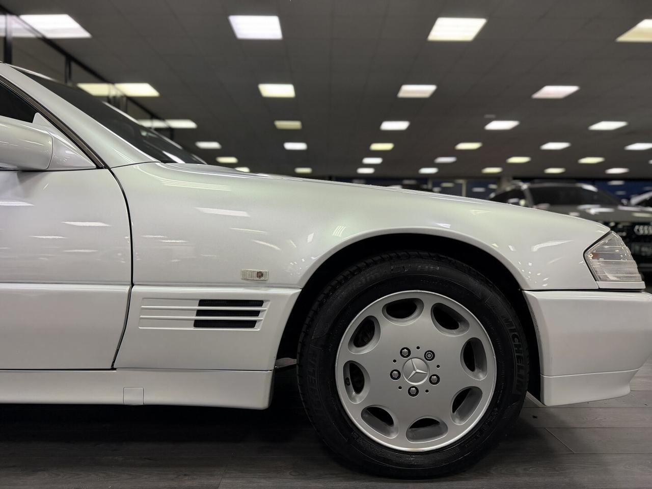 Mercedes-Benz SL 300 24