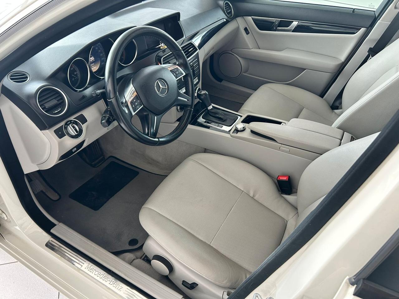 Mercedes C 200 CDI S.W. BlueEFFICIENCY 2012