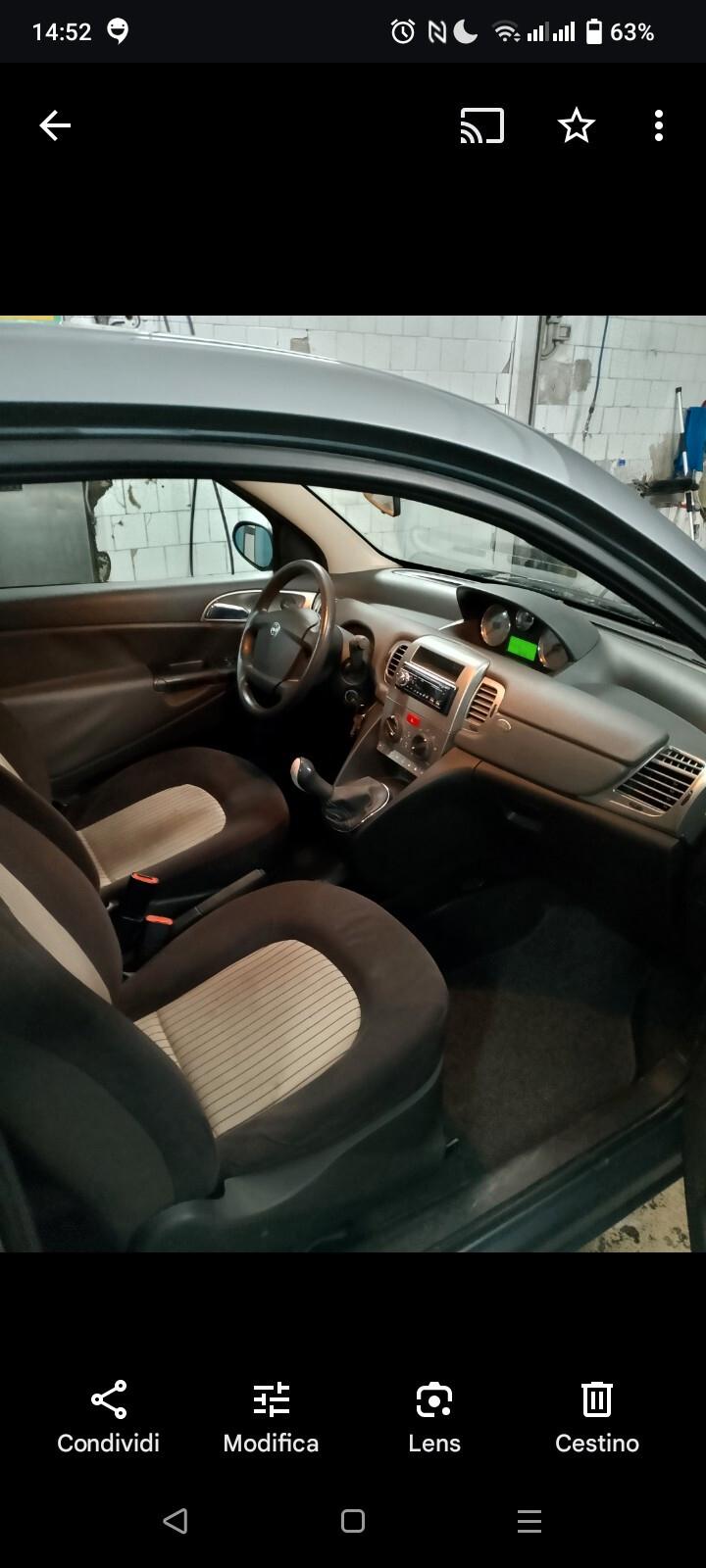 Lancia Ypsilon 1.3 MJT 90 CV Platino