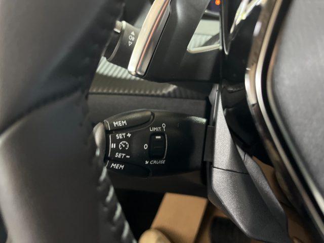 PEUGEOT 2008 1.2 T 130CV EAT8 Allure /NAVI/LED/TELECAM/PARK