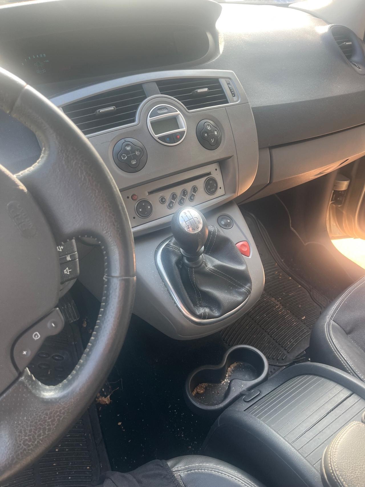 Renault Scenic Scénic 1.5 dCi/105CV Conquest