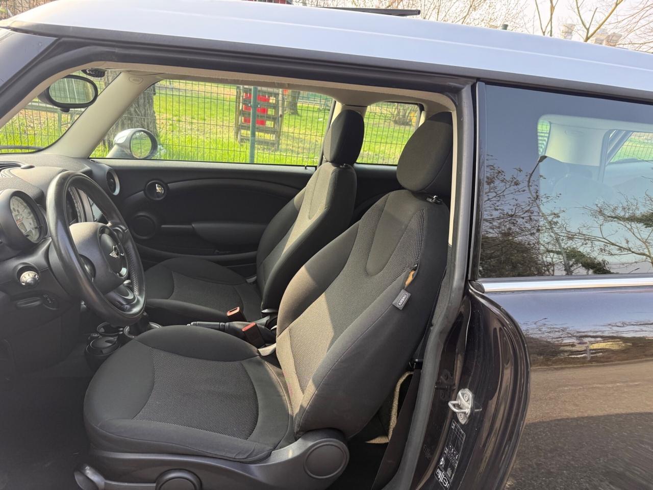 Mini Cooper Clubman AUTOMATICA-2013 BENZINA 1.6