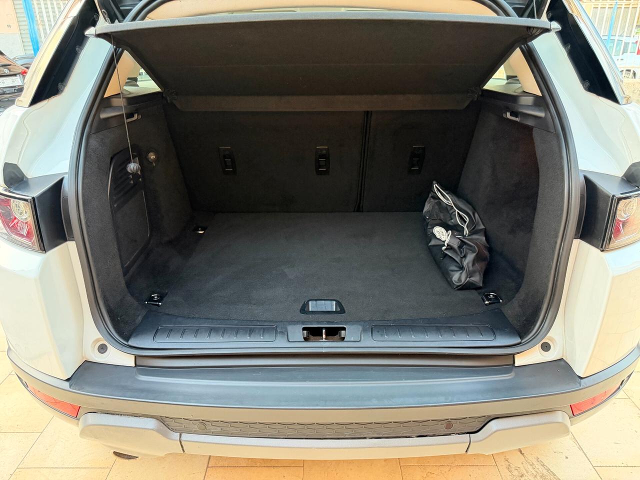 Land Rover Range Evoque 2.2 TD4 - CAMBIO AUTOMATICO