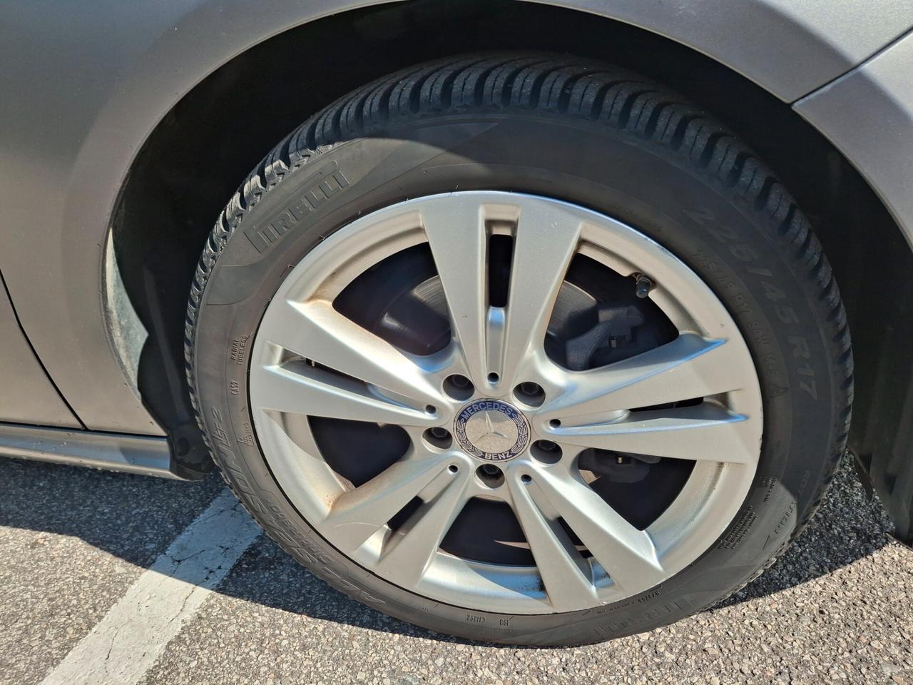 Mercedes-benz A 200 d Premium