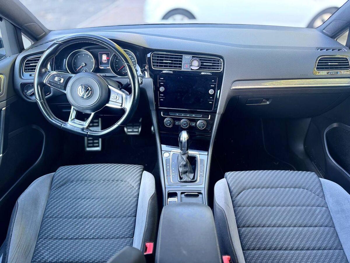 Volkswagen Golf 1.5 tsi Sport 150cv dsg