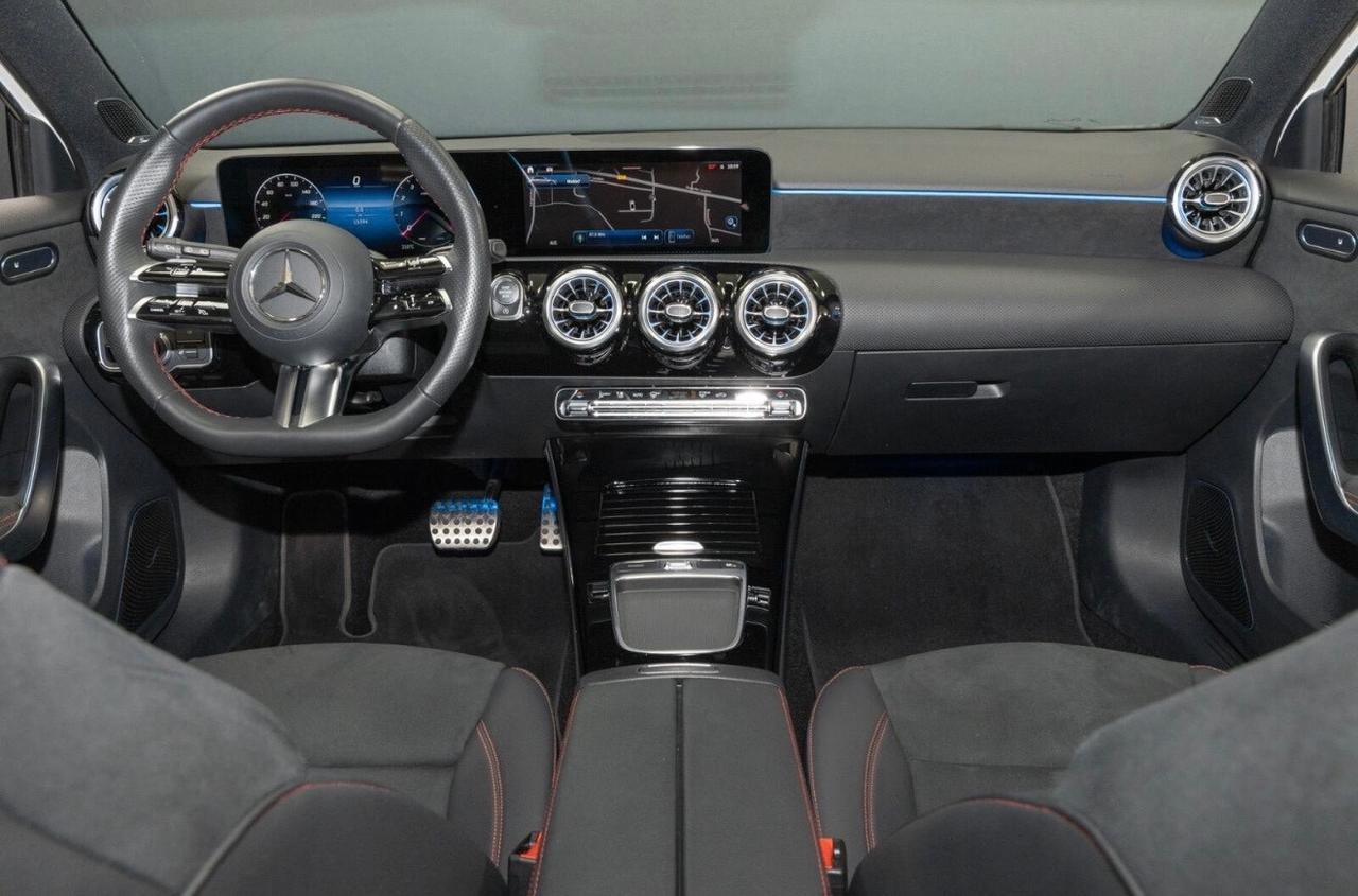 Mercedes-benz A 180 Automatic Premium AMG Line Benzina Tetto