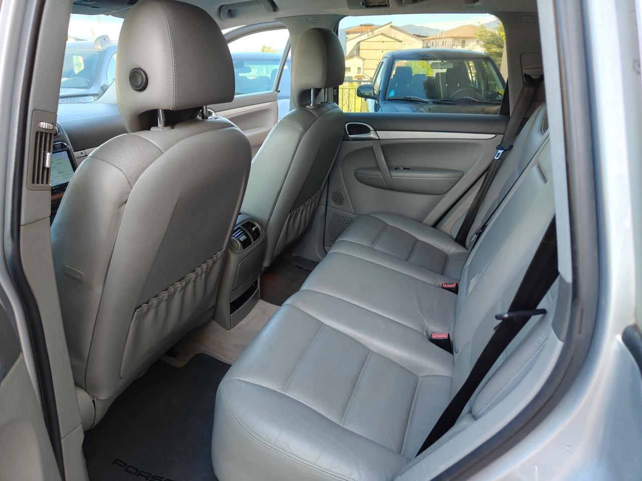 Porsche Cayenne 3.2 V6 cat