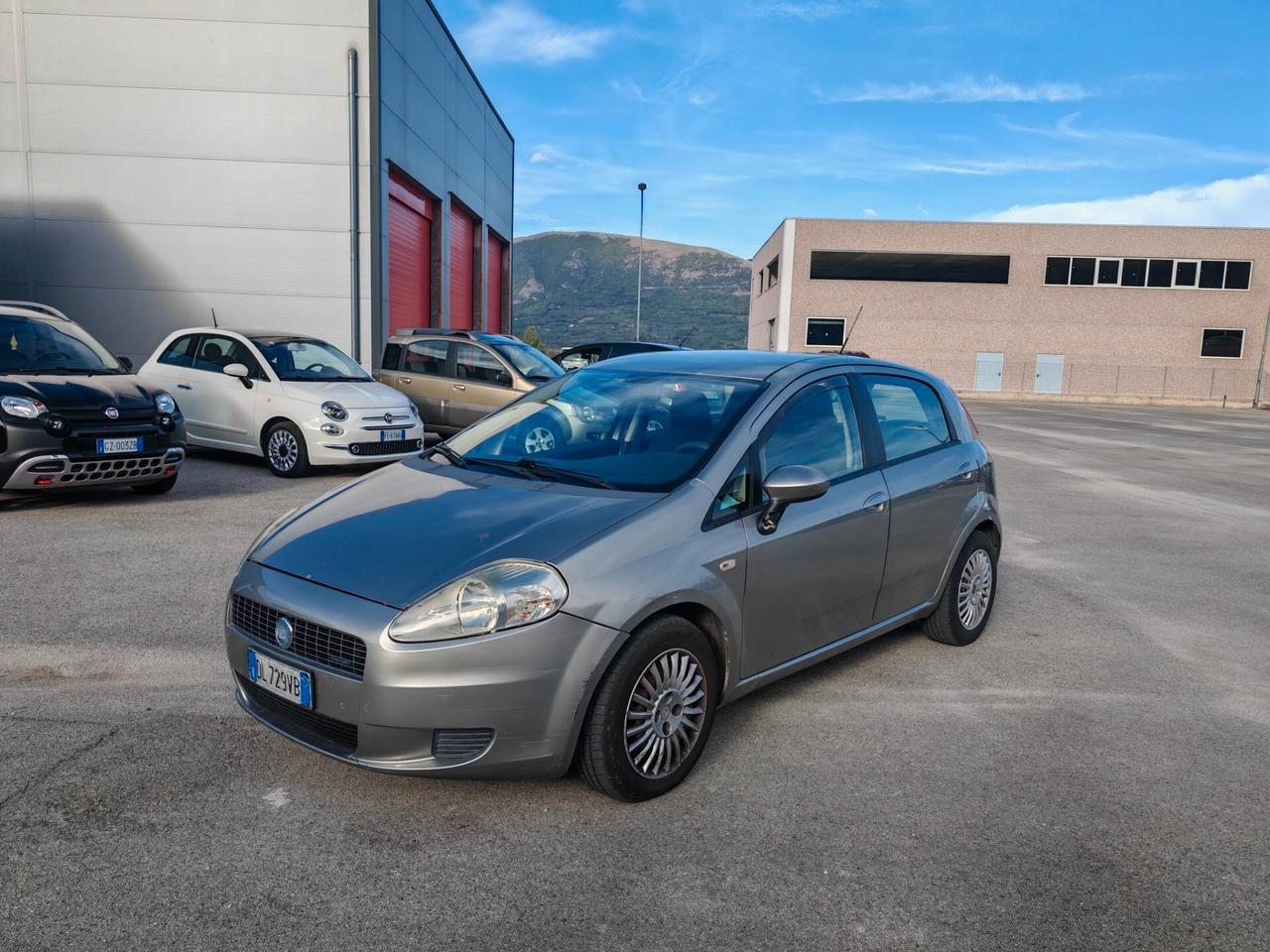 Fiat Grande Punto 1.3 MJT 75 CV 5 porte Dynamic