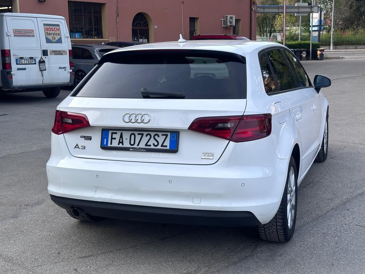 Audi A3 SPB 1.6 TDI clean diesel Ambition