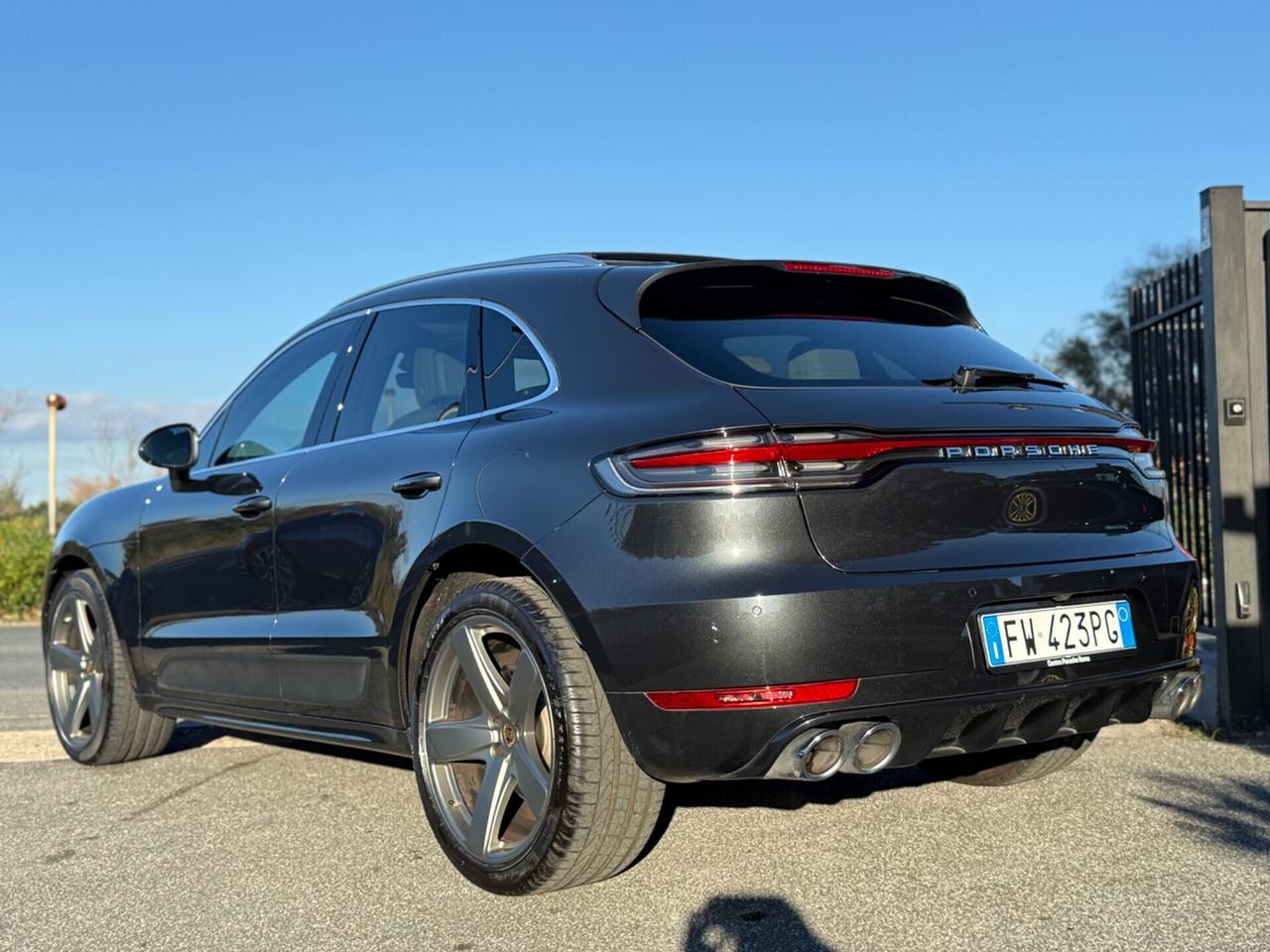 Porsche Macan 2.0 245cv PDK TETTO CERCHI 21