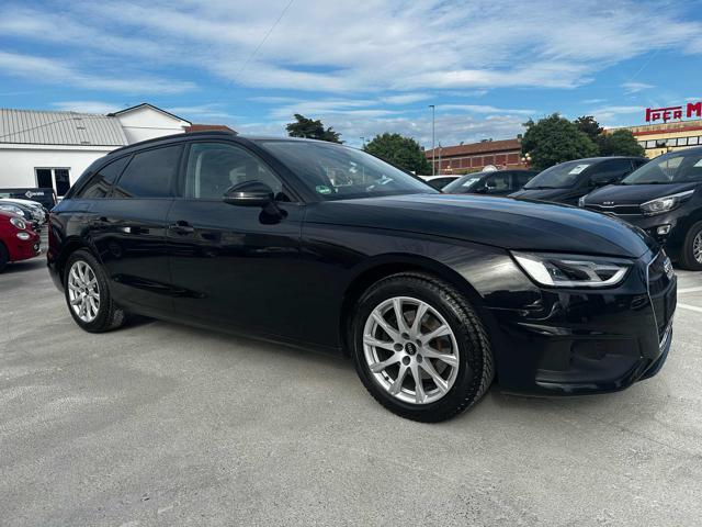 AUDI A4 Avant 35 TFSI S tronic Business Advanced
