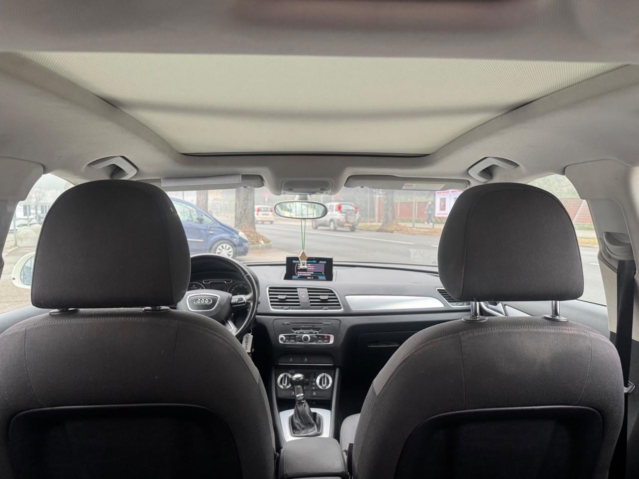 Audi Q3 2.0 TDI business Plus neopaten garanzia 12 mesi