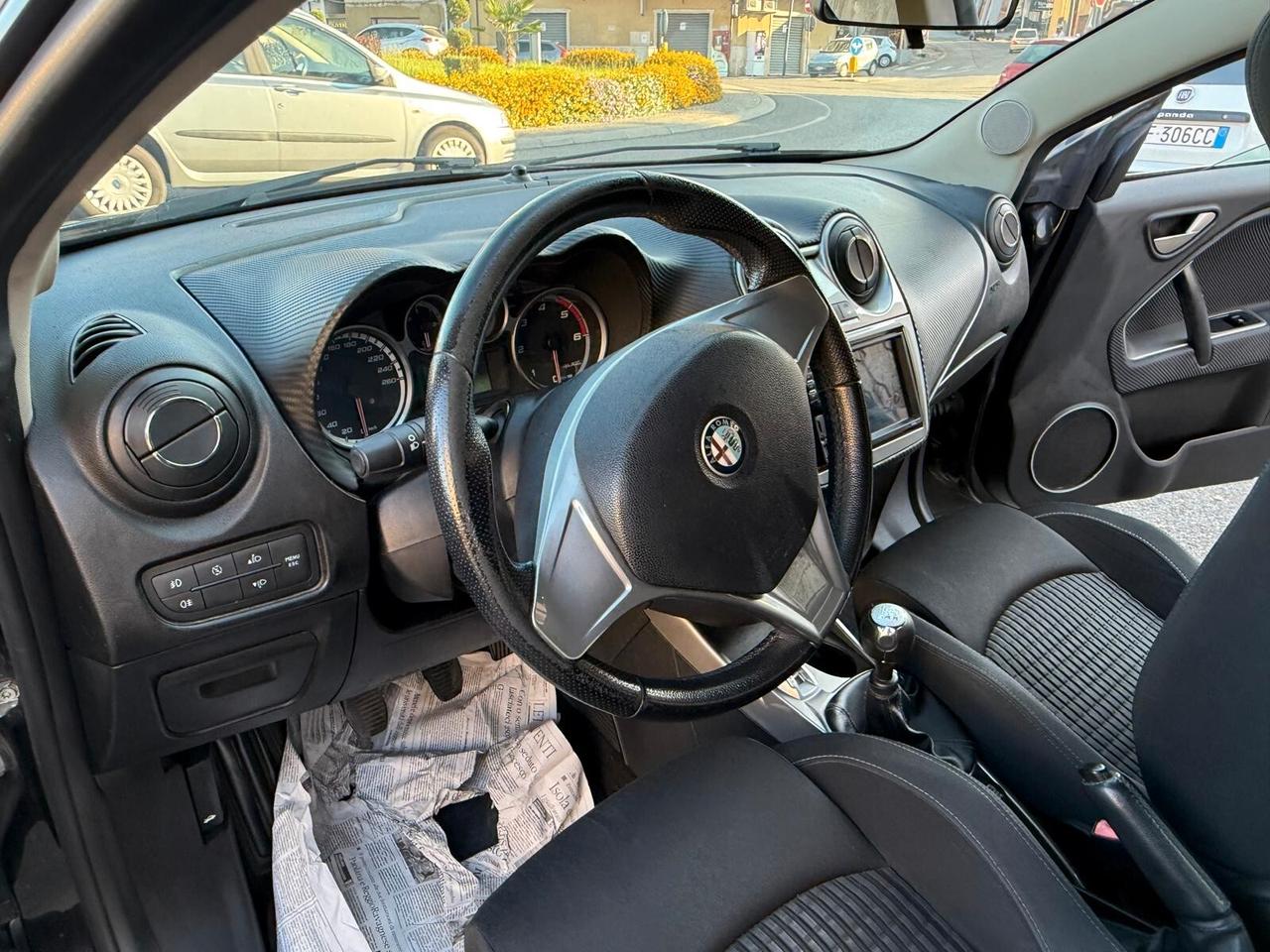 Alfa Romeo MiTo 1.6 JTDm 16V Distinctive Sport Pack