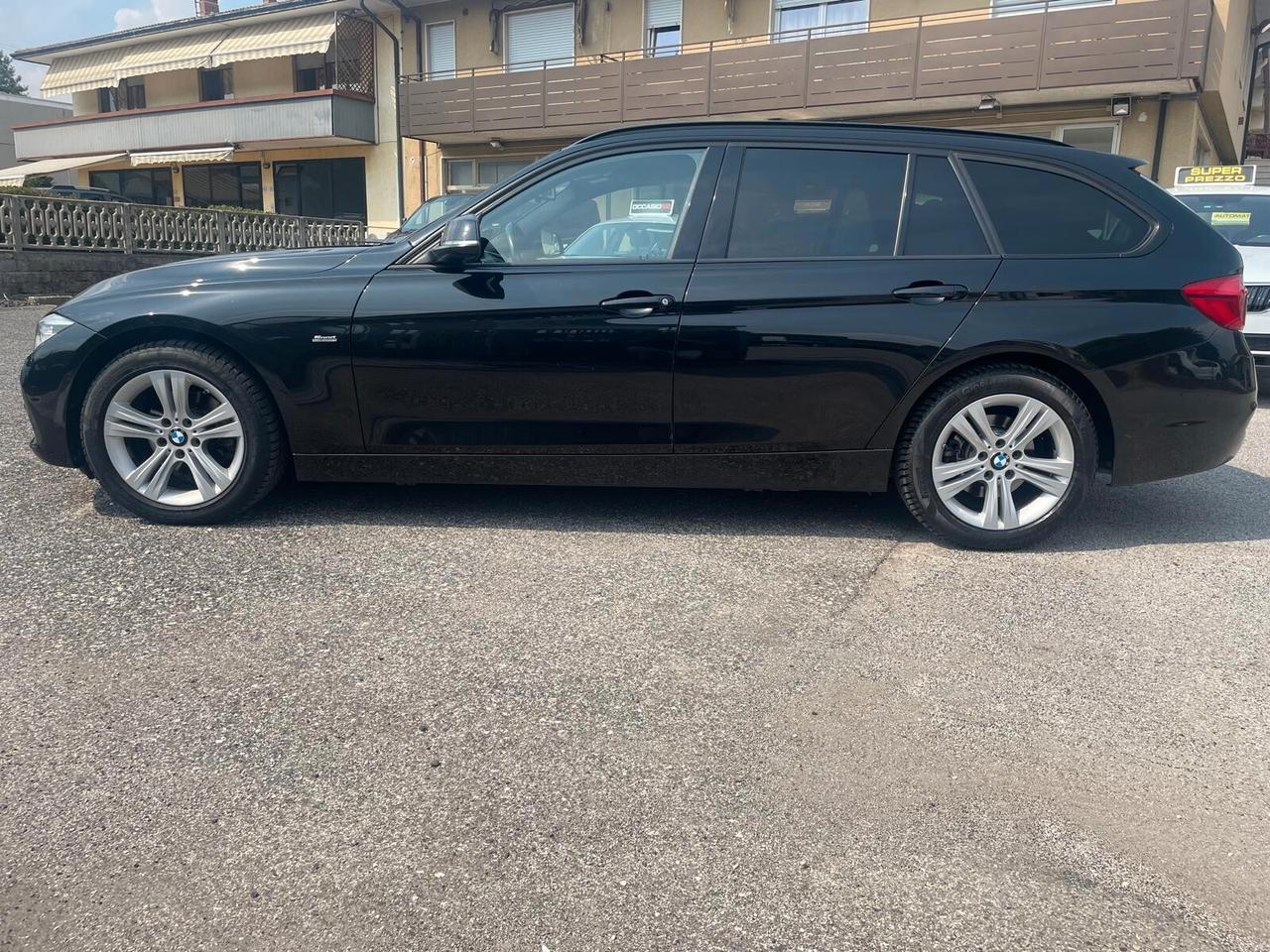 BMW 320d xDrive Sport Automatico trazione integrale