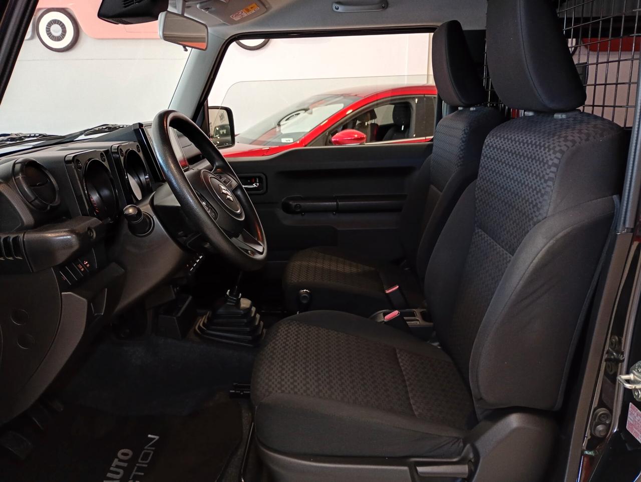 Suzuki Jimny 1.5 5MT PRO (N1)