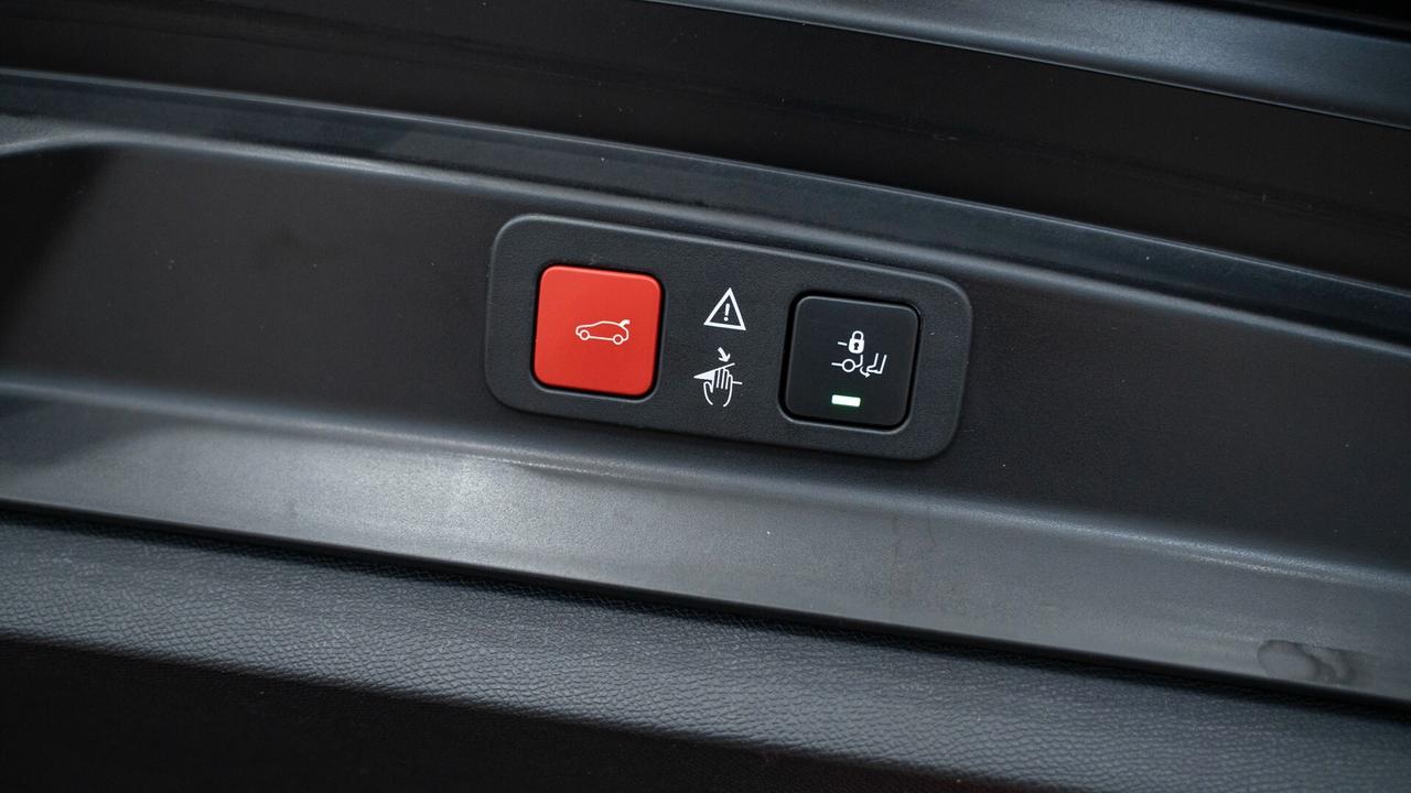 Peugeot 5008 1.5 BLUEHDI ALLURE PACK EAT8 7 POSTI S&S 131CV AUTO VIRTUAL FULL OPTIONAL