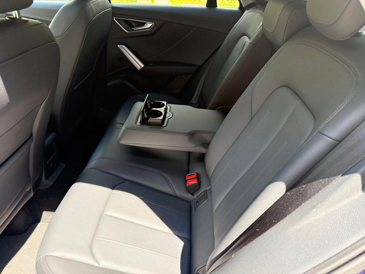 Audi Q2 35 TDI quattro S tronic line Edition