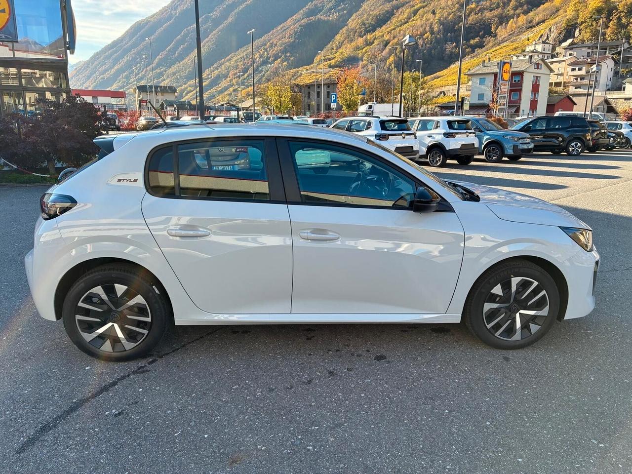 Peugeot 208 PureTech 100 Stop&Start 5 porte Style