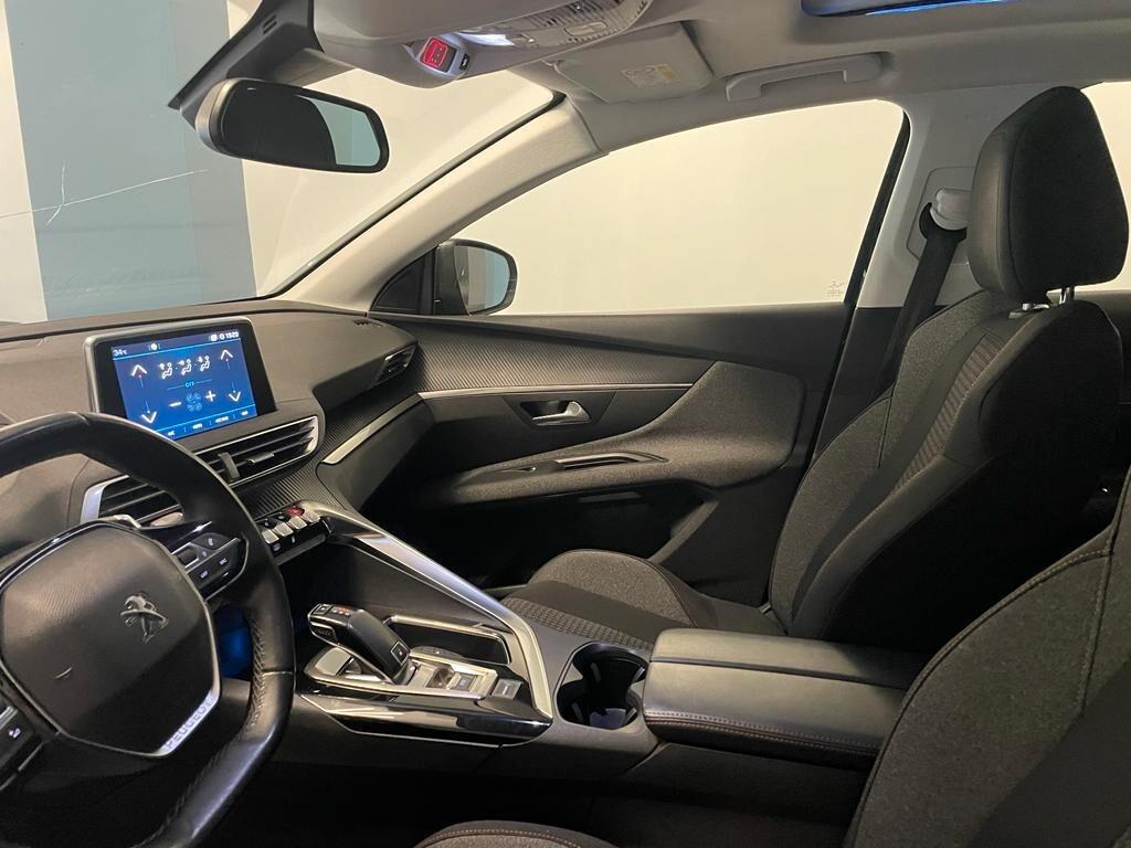 Peugeot 3008 BlueHDi 130 S&S EAT8 Allure