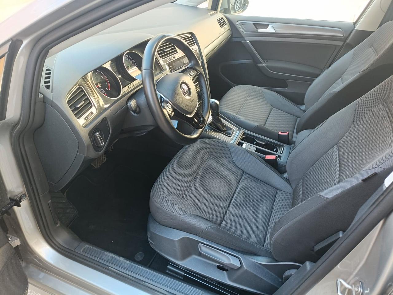 Volkswagen Golf 1.5 TGI DSG 5p. Business BlueMotion Technology
