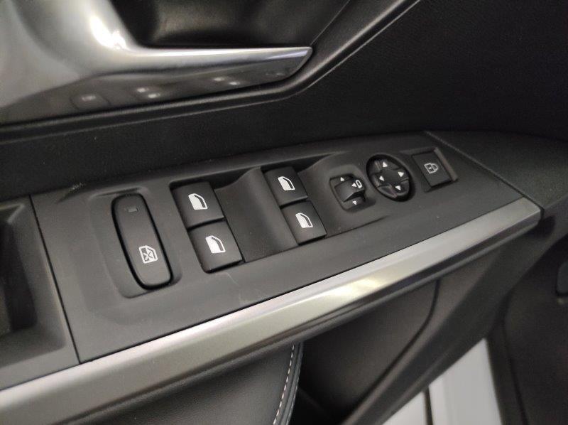 PEUGEOT 5008 3ª serie - 5008 Hybrid 145 e-DCS6 Allure