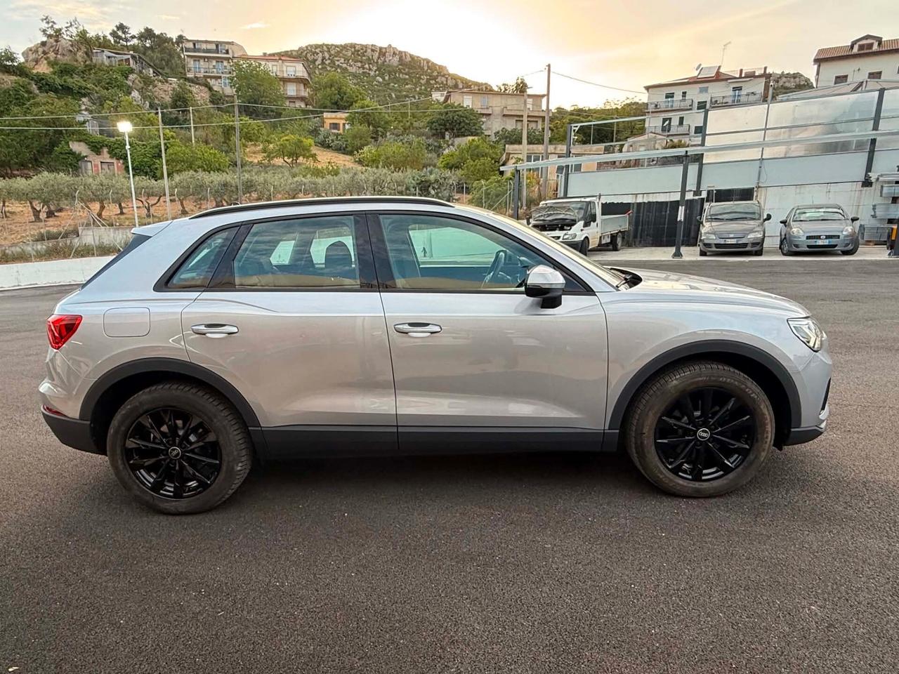 Audi Q3 35 TDI S tronic Business Advanced FULL OPTIONAL