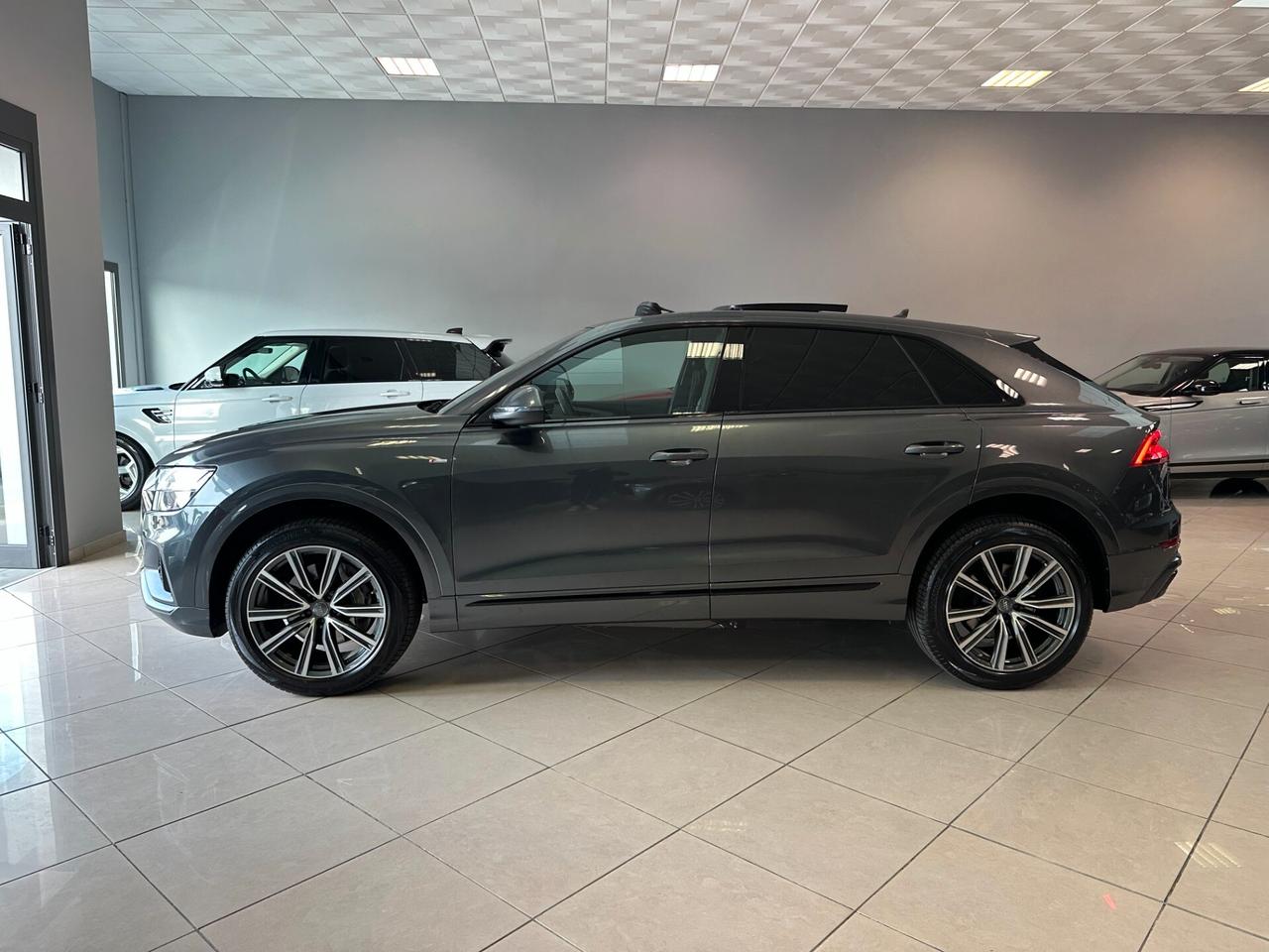 Audi Q8 50 TDI 286 CV quattro tiptronic Sline tetto apribile iva