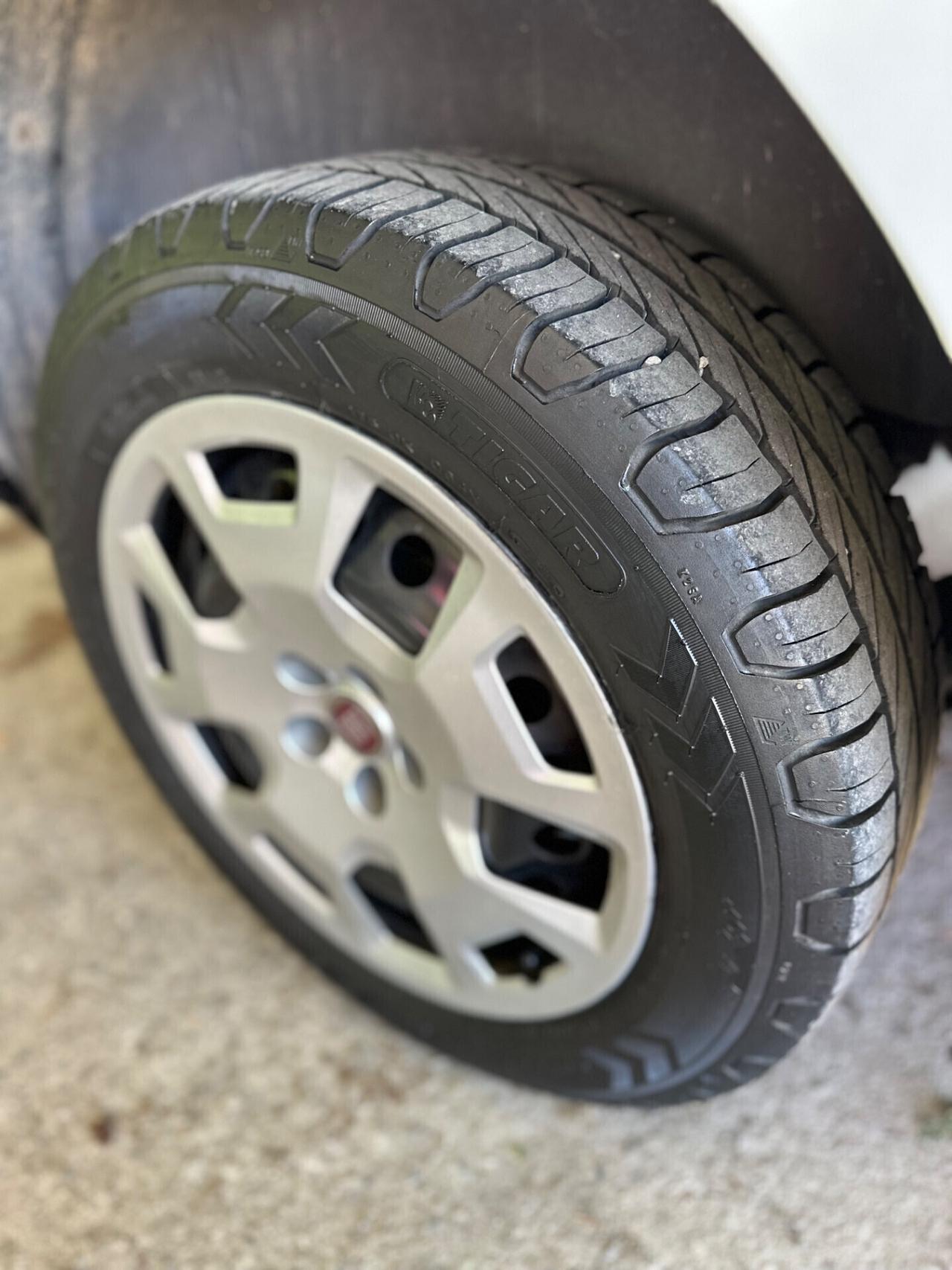 Fiat Doblò 1.3 MJT Cargo Maxi Lounge 3 Posti