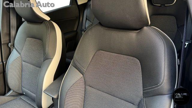 RENAULT Captur Full Hybrid E-Tech 145 CV Techno Fast Track