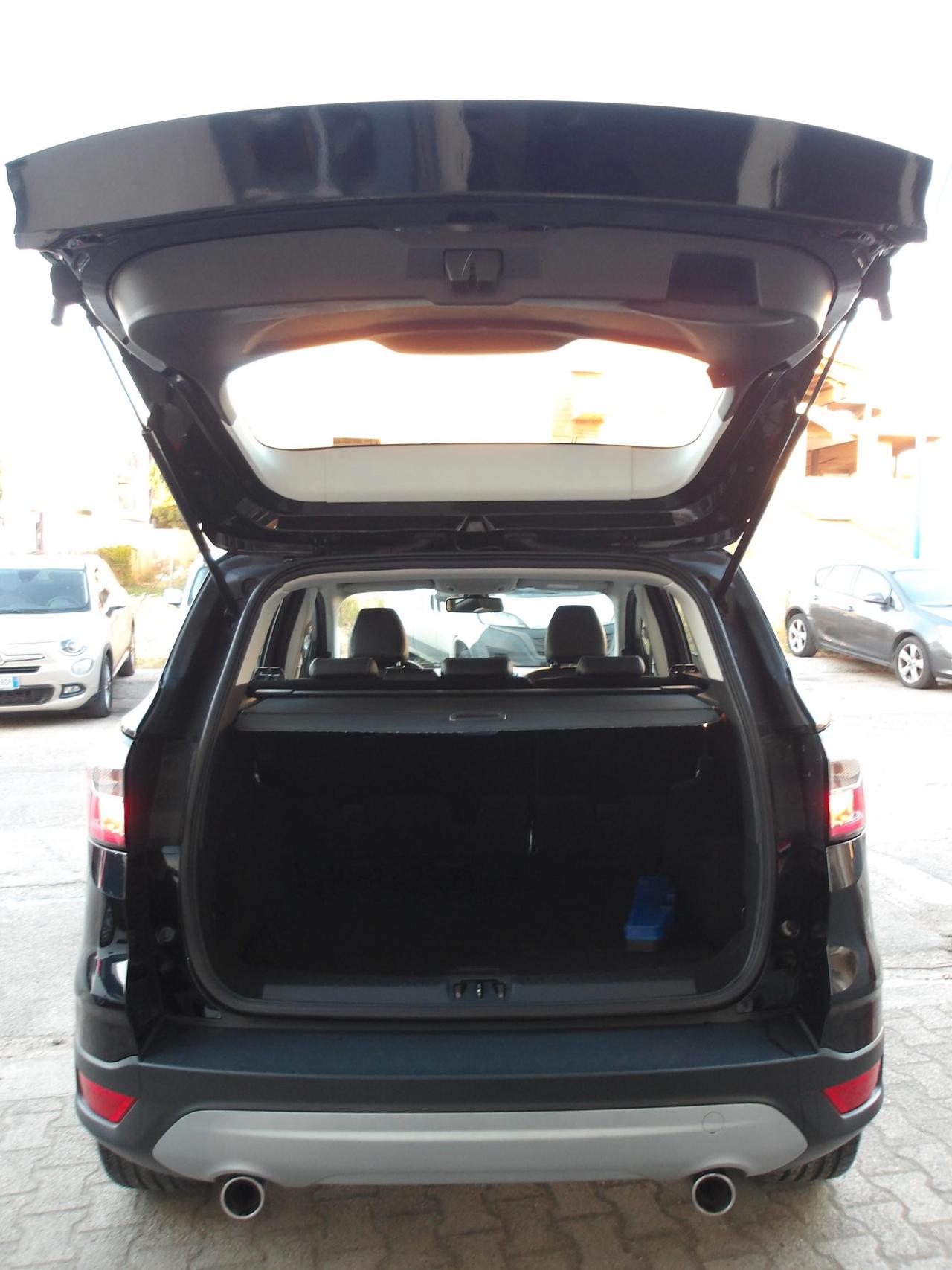 Ford Kuga 2.0 tdci Titanium s&s awd 150cv powershift